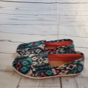 Women's Tom's tribal Aztec print size 7